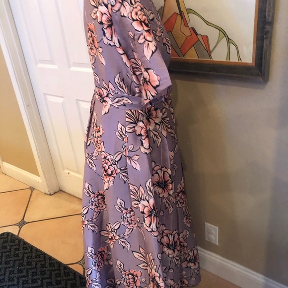 Eshakti formal 3/4 sleeve floral dress w/ a sheen to it, sz 2X - Picture 3 of 6